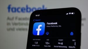 Does Facebook Randomly Delete Friends